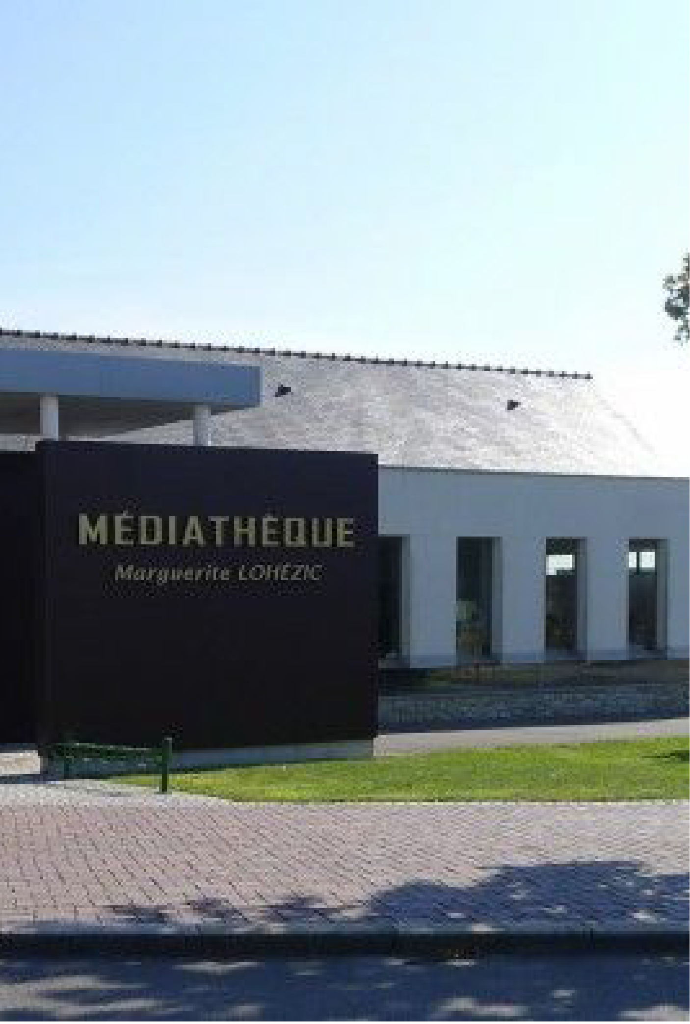 Photographie de la médiathèque de Surzur